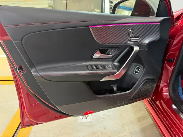 Mercedes-Benz A-Class — Фото автомобиля 3