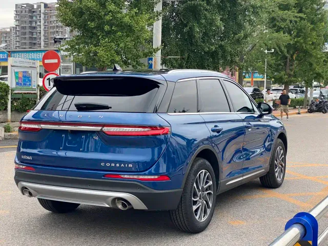 Lincoln Corsair — Фото автомобиля 7