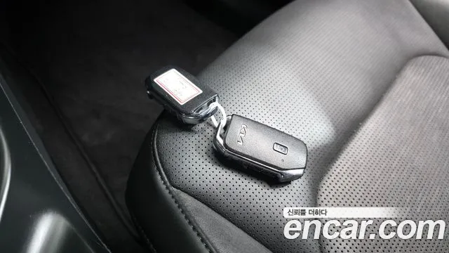 Kia Niro The All New — Фото автомобиля 28