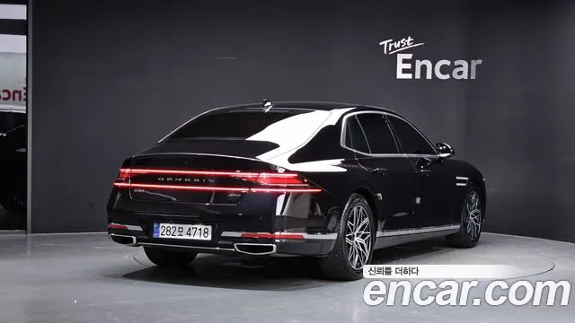 Genesis G90 Бензин 3.5 турбо AWD — Фото автомобиля 2