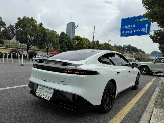 Dongfeng eπ 007 — Фото автомобиля 4
