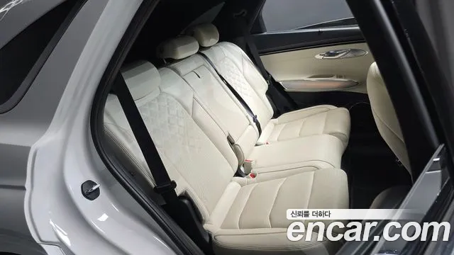 Genesis GV70 Electrified — Фото автомобиля 17