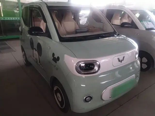 Wuling Hongguang Mini EV — Фото автомобиля 21