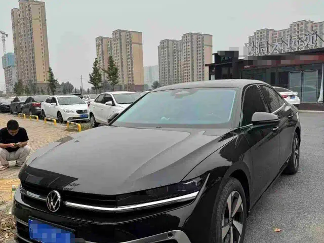 Фотография автомобиля — Volkswagen Magotan