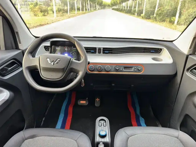 Wuling Hongguang Mini EV — Фото автомобиля 5