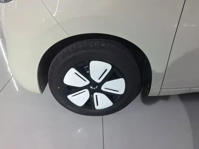 Wuling Hongguang Mini EV — Фото автомобиля 22