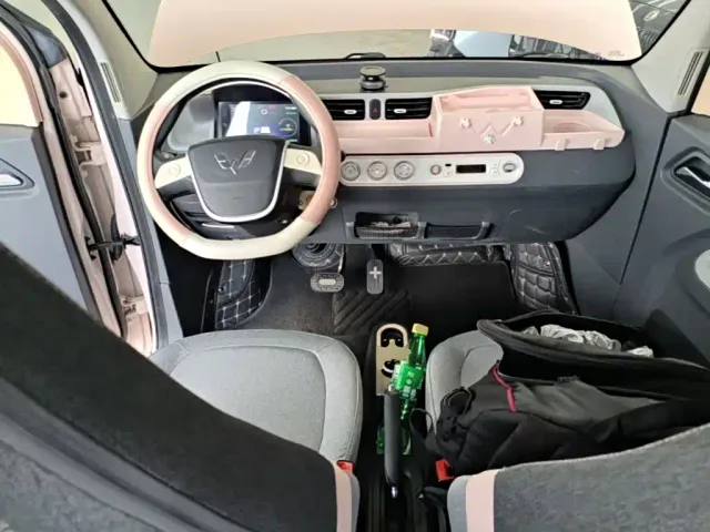 Wuling Hongguang Mini EV — Фото автомобиля 9