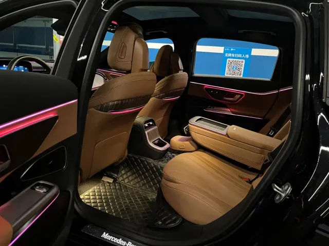 Mercedes-Benz E-Class — Фото автомобиля 17