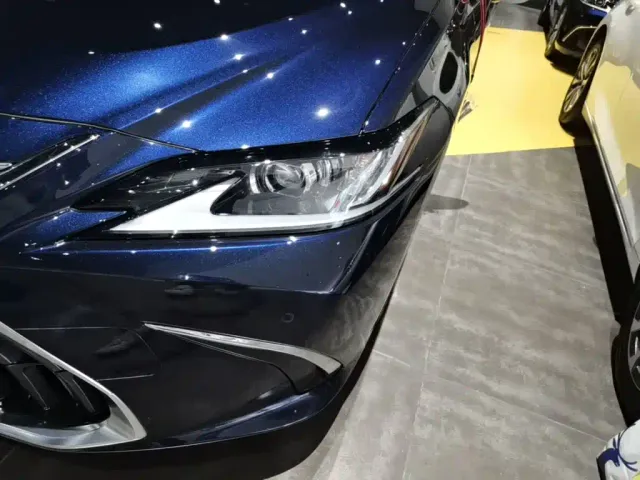 Lexus ES — Фото автомобиля 23