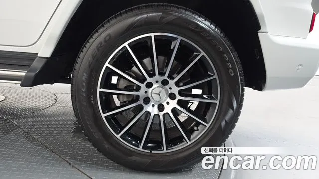 Mercedes-Benz G-Class — Фото автомобиля 20