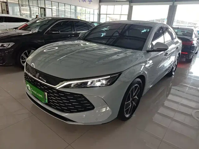Фотография автомобиля — BYD Qin L