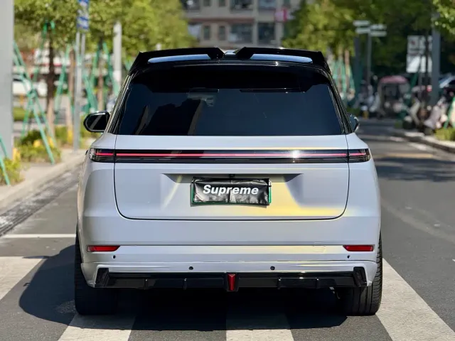 Li Auto L9 — Фото автомобиля 8