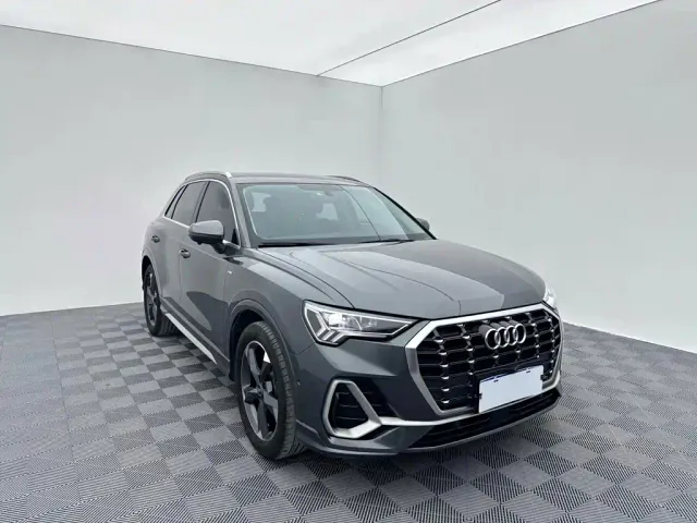 Audi Q3 — Фото автомобиля 3