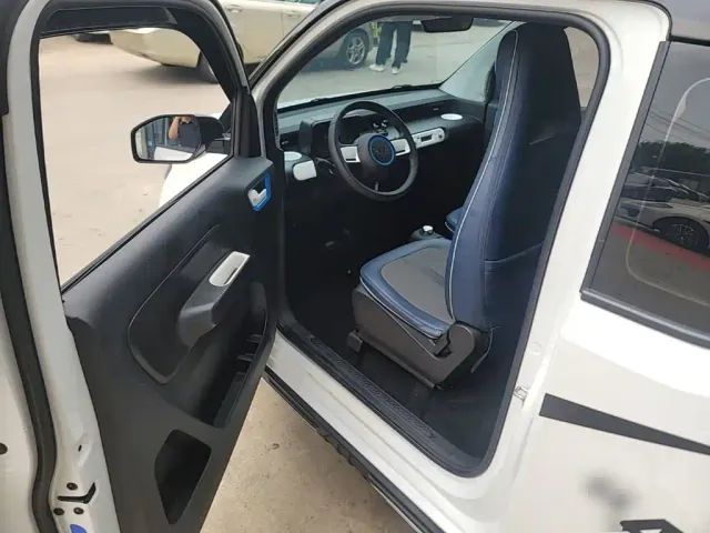 Wuling Hongguang Mini EV — Фото автомобиля 15