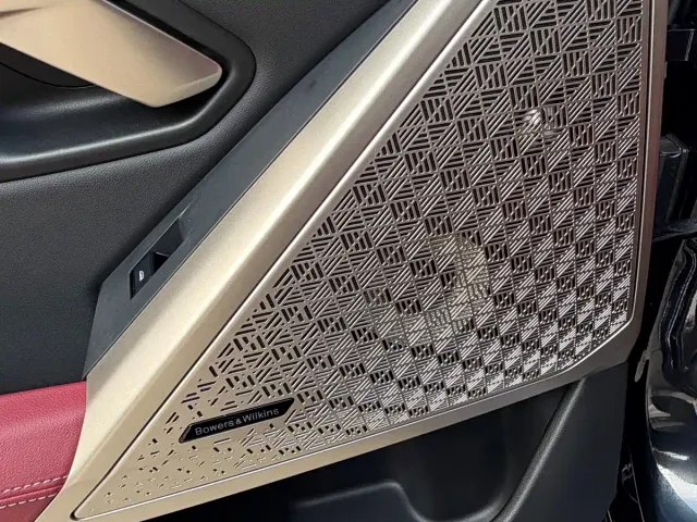 BMW 5 Series — Фото автомобиля 11