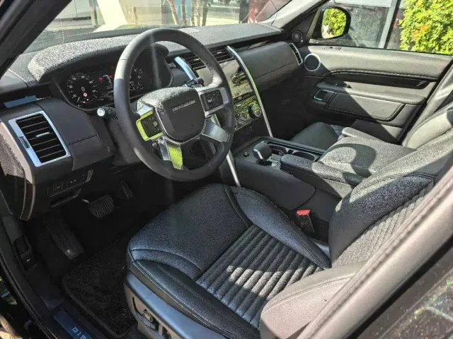 Land Rover Discovery — Фото автомобиля 8