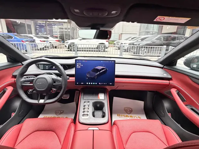 Xiaomi SU7 — Фото автомобиля 12