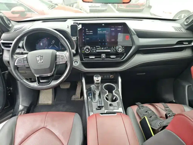 Toyota Crown Kluger — Фото автомобиля 9