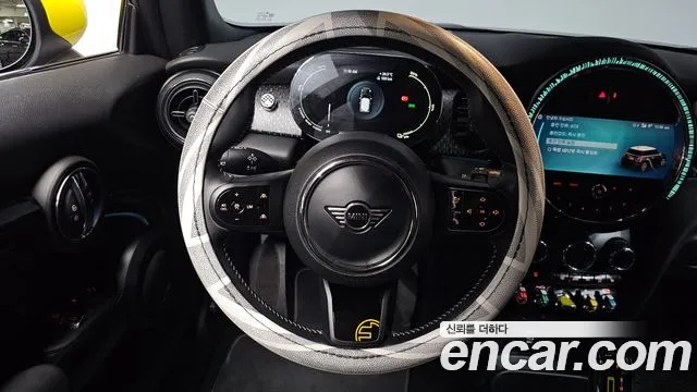 Mini Cooper Cooper Электро SE Электро — Фото автомобиля 13