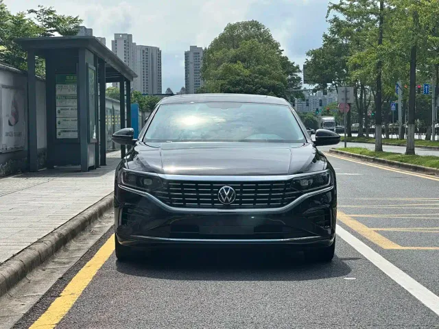 Фотография автомобиля — Volkswagen Passat