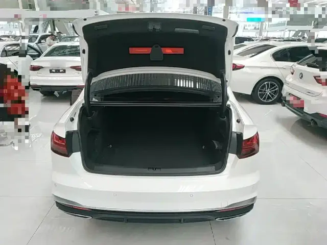 Audi A4L — Фото автомобиля 18