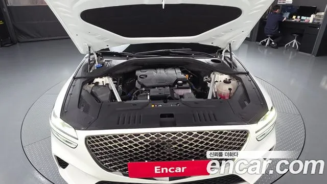 Genesis GV70 — Фото автомобиля 6