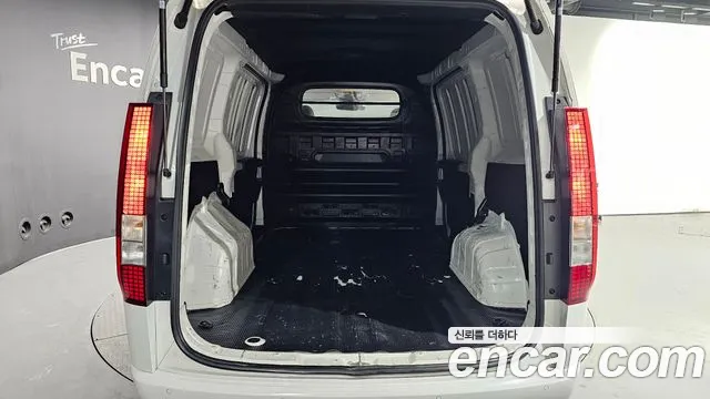 Hyundai Staria Staria Карго 3 места — Фото автомобиля 19