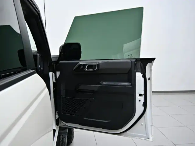 Ford Bronco — Фото автомобиля 22