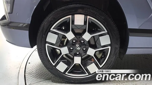 Фотография автомобиля — Hyundai Kona