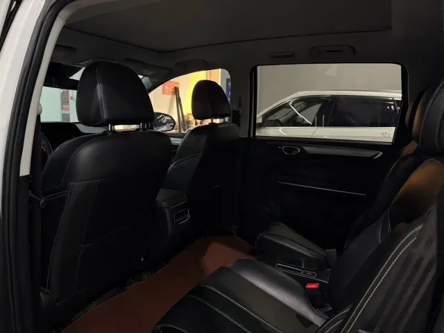 GAC Trumpchi M6 — Фото автомобиля 6
