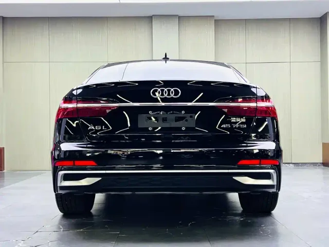 Audi A6L — Фото автомобиля 5