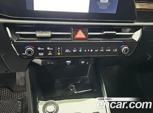 Kia Niro The All New — Фото автомобиля 10