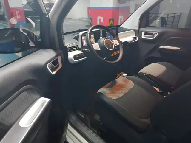 Wuling Hongguang Mini EV — Фото автомобиля 12