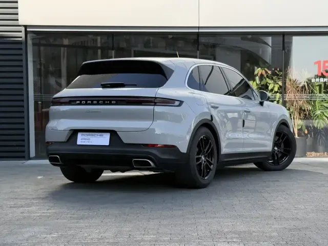 Porsche Cayenne — Фото автомобиля 2