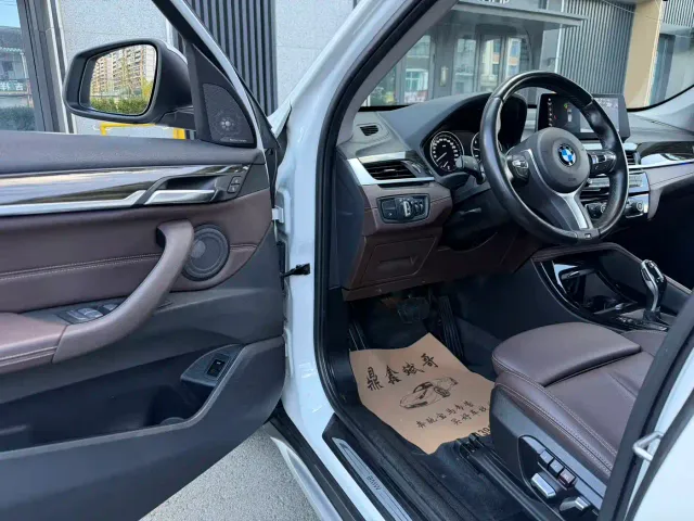 BMW X1 — Фото автомобиля 4