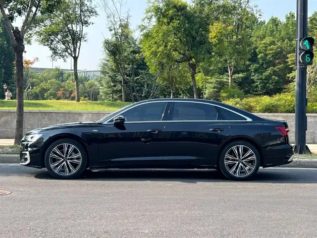 Audi A6L — Фото автомобиля 3