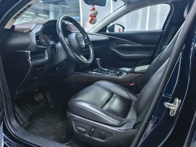 Mazda CX-30 — Фото автомобиля 5