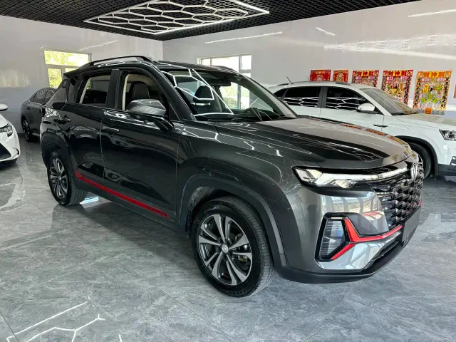 Changan CS35 Plus — Фото автомобиля 3