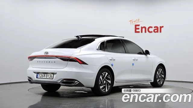 Hyundai Grandeur — Фото автомобиля 2