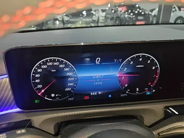 Mercedes-Benz A-Class — Фото автомобиля 7
