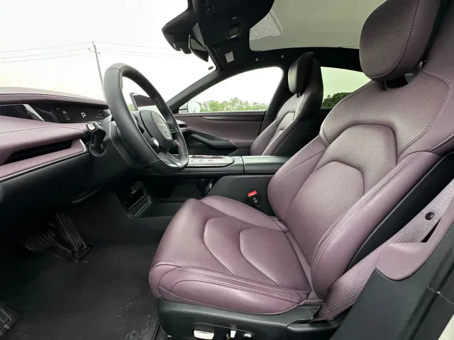 Xiaomi SU7 — Фото автомобиля 13