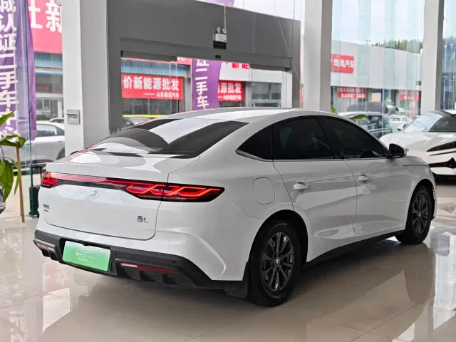 BYD Qin L — Фото автомобиля 8