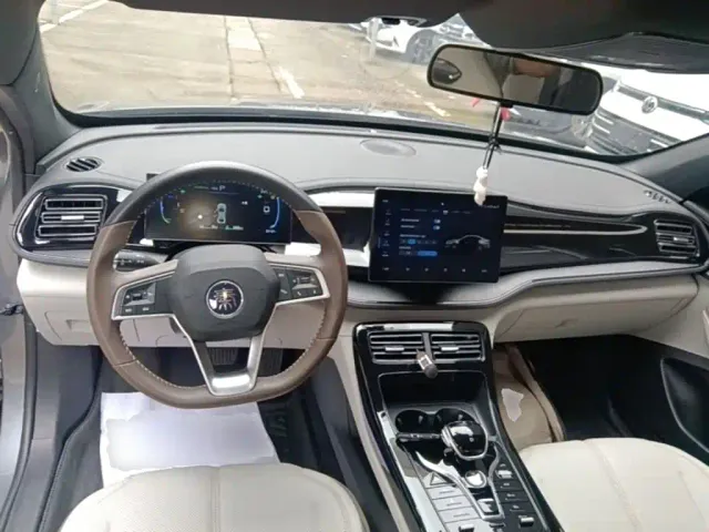 BYD Qin PLUS — Фото автомобиля 9