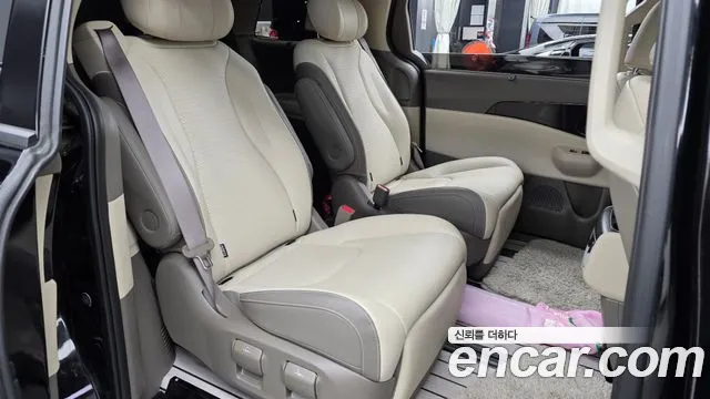 Kia Carnival 4th Gen — Фото автомобиля 17