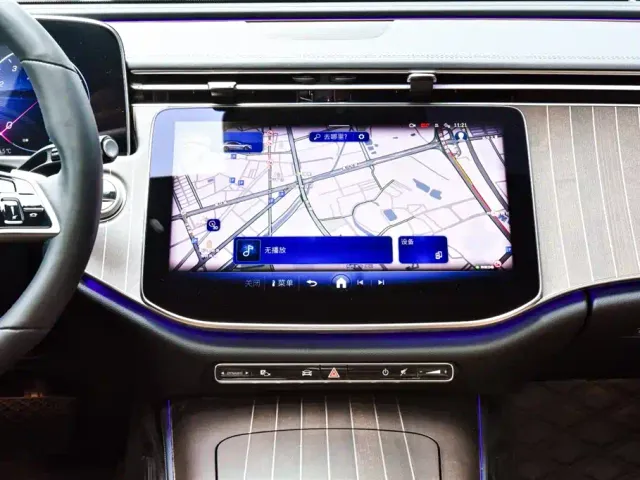 Mercedes-Benz E-Class — Фото автомобиля 15
