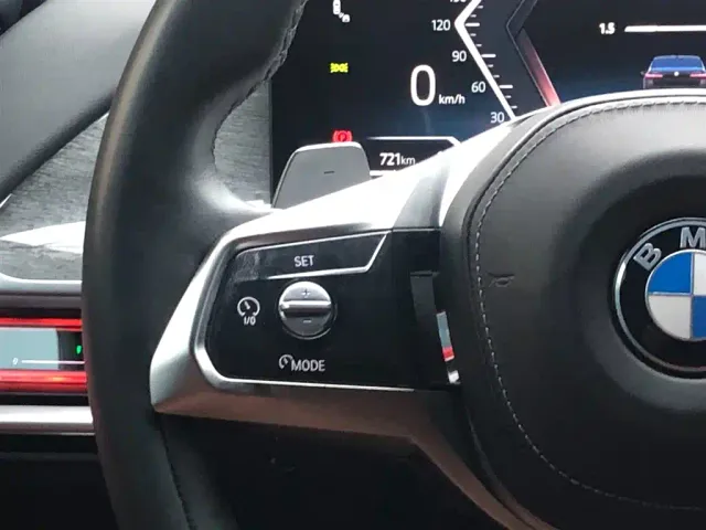 BMW 7 Series — Фото автомобиля 15