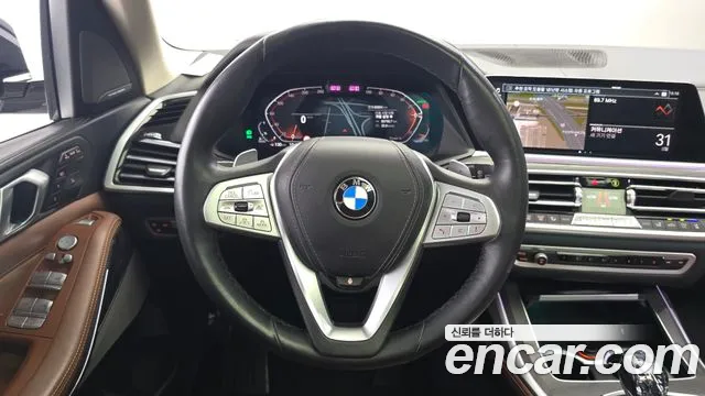 BMW X7 — Фото автомобиля 3