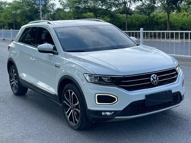Volkswagen T-Roc — Фото автомобиля 3