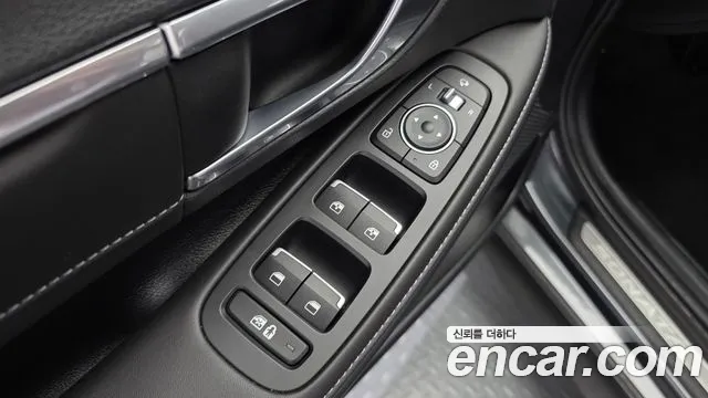 Hyundai Sonata — Фото автомобиля 12