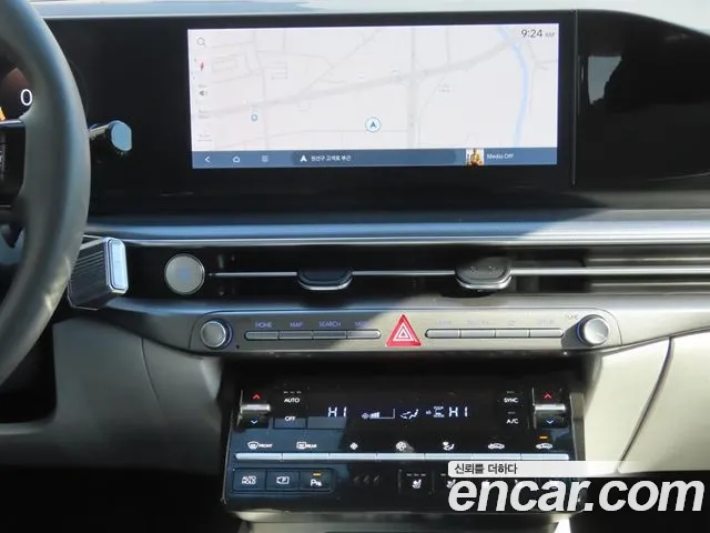 Hyundai Grandeur Grandeur (GN7) 2.5 Бензин 2WD — Фото автомобиля 10